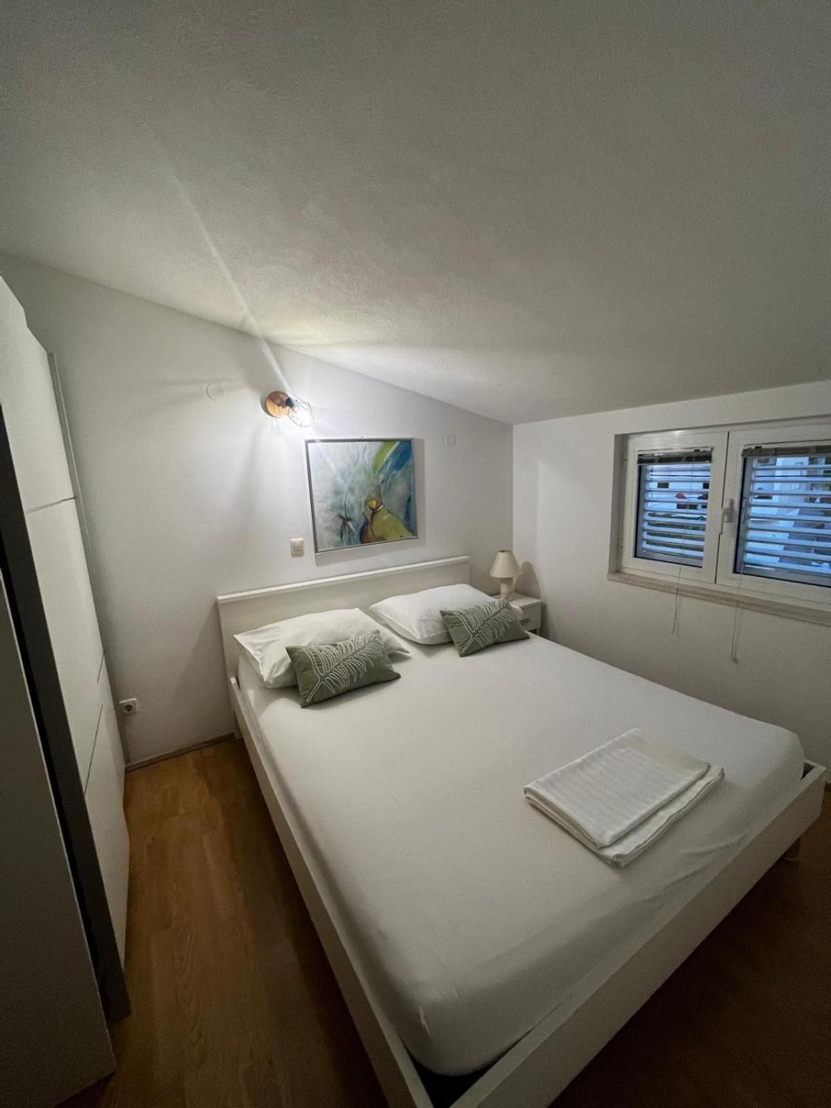 Apartments Kapetanovi Dvori Trogir Exterior foto